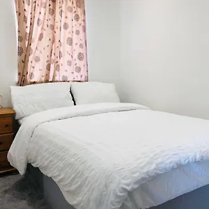 Apartment Diamond, London
