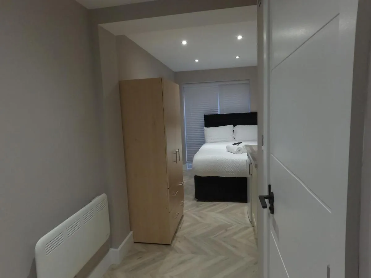Lbt Property Ltd London Homestay